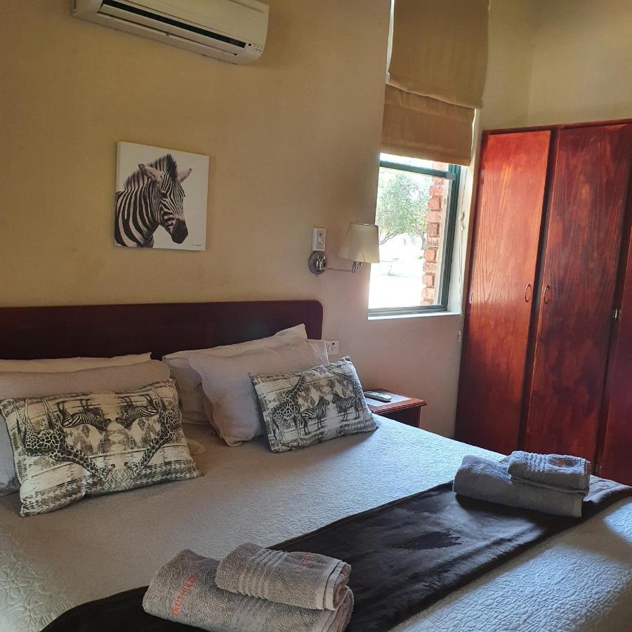 Ekuthuleni River Front Chalets Maruleng Ngoại thất bức ảnh